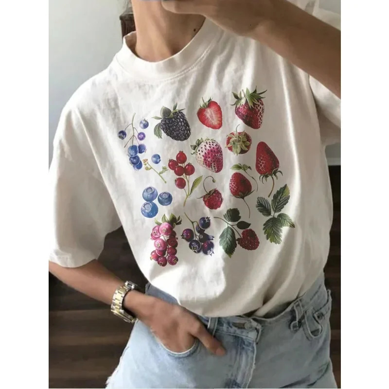 Aesthetic Fruit Berry Species Graphic T-shirt Fashion Cotton Tee Fruit Lover Blueberry Shirt with Cute Strawberry Cute Berry Top 250224