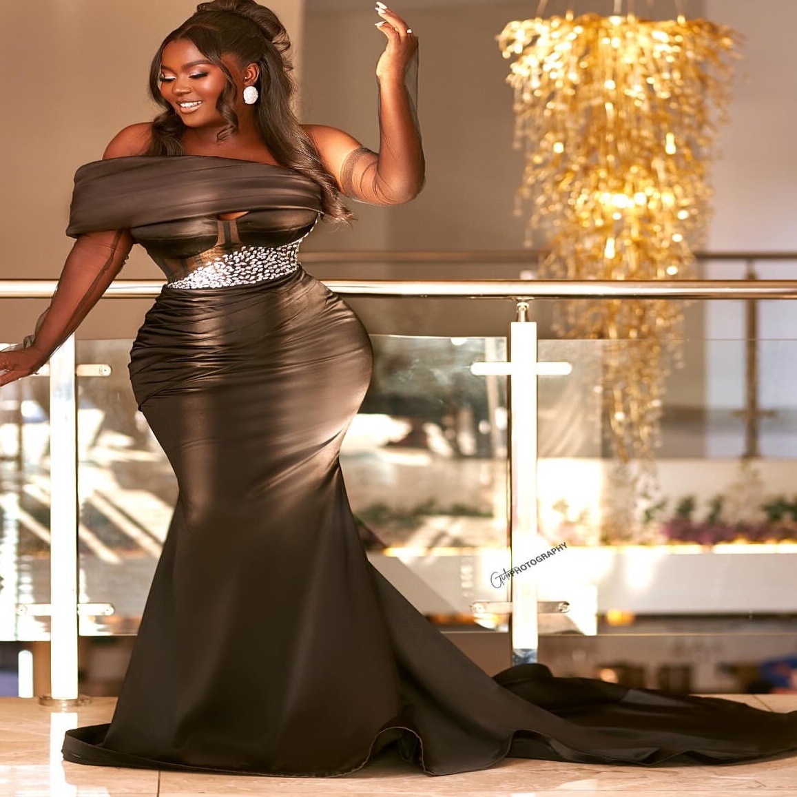 Brown Mermaid Prom Dresses 2025 Strapless Crystals Satin Evening Formal Party Second Birthday Engagement Gowns Plus Size Dress For Special Ocns