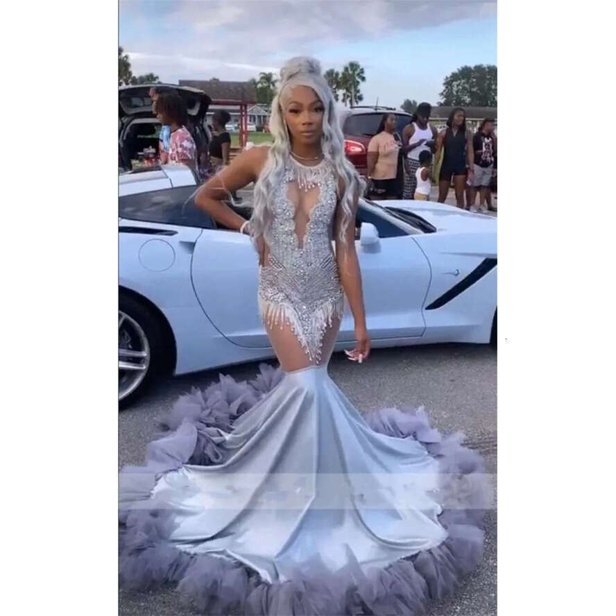 Sexy Sier Prom Dress 2024 Veet For Black Girl Glitter Beads Crystals Rhies Robe De Bal Birthday Party Evening Gown