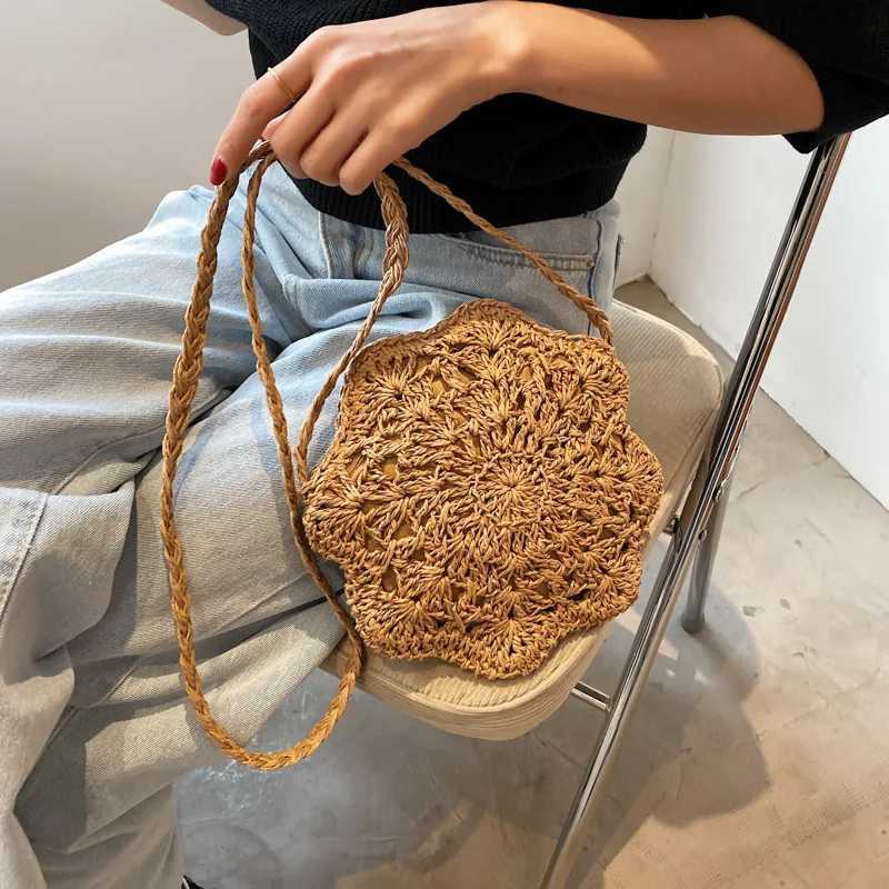 Summer Octagon Straw Bag Women Handmade Small Crossbody Bag Travel Beach Bag Round Messenger Bag Clutch Outing Ladies Handbag