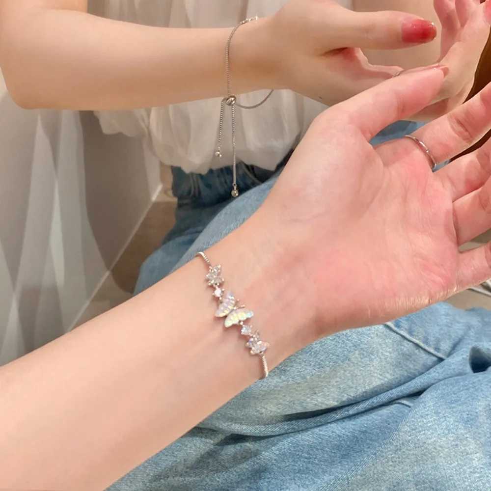 New Arrival Fashion Zircon Butterfly Bracelet for Women Luxury Silver Color Personality Bangle Party Jewelry Accories GiftsXJ250225