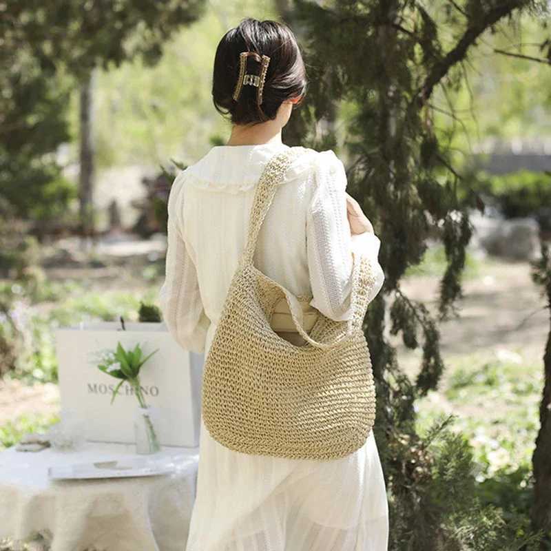 Bohemian Style Straw Bags For Women Large Capacity Handmade Beach Bag Large Capacity Tote Fashion Braided Handbag Armpit Pack