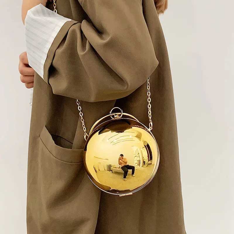 Womens Round Ball Night Bag FAshionable Smooth Bright Surface CluTCh Bag Womens Ten Font Bag Party Chain Handbag Z250225