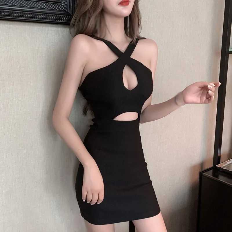 Sexy Hollow Out Waist Cross Halter Dress Women Summer Short Prom Wild Slim Hip Solid DressXJ250224