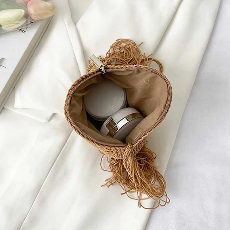 Summer Woven Straw Bag For Women Literary Handmade Shoulder Messenger Bag Small Round Bag Travel Seasid Beach Bag Shopping Purse