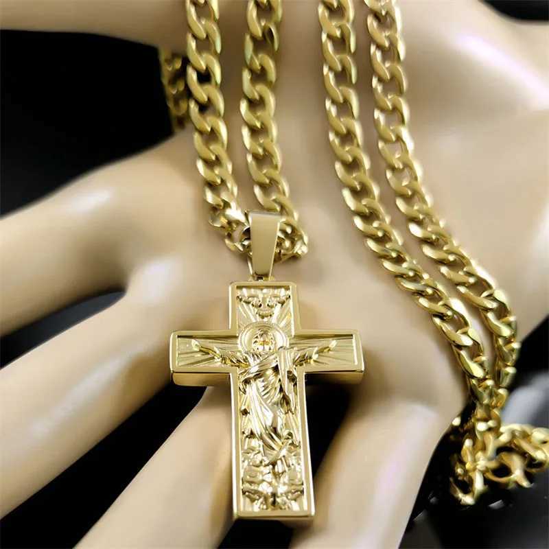 Stainless Steel Cross Jesus Pendant Necklace for Men Gold Color Hip Hop Cuban Chain Religious Crucifix Necklaces Jewelry NZZ470S X250224