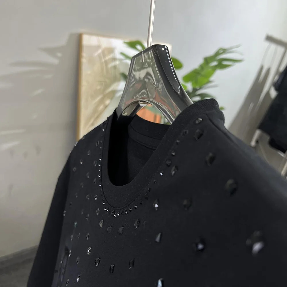 Mens T-Shirt Y2k Sanskrit Rhinestone Decoration T-Shirt Summer Streetwear Gothic Rock Shiny Fashion Short Sleeve Top Men 250225