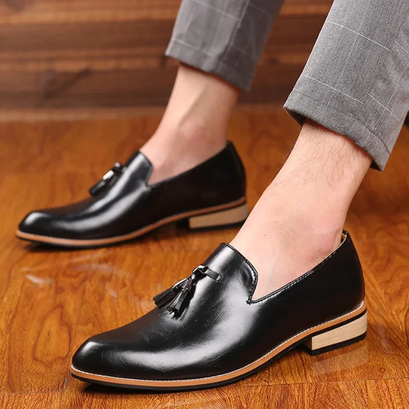 Mens Leather Shoes Office Men Formal Oxfords Pointed Oxford Wedding Leather Men Dress Shoes Fringed Loafers Social Shoesc 250224