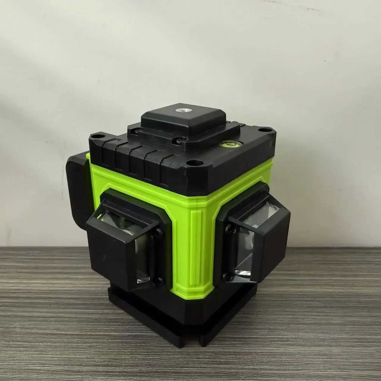 4D 12 line green laser level for vertical and horizontal field measurement laser instrument for tilt and horizontal measurement X250225