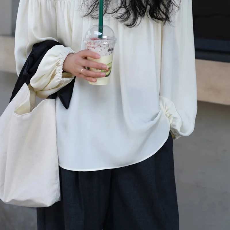 Womens shoulder bag contrasting color lace up large capacity handbag soft canvas handbag suitable for casual days Z250224