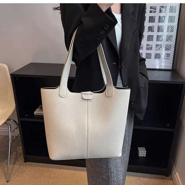 Senior Women's Shoulder Texture Niche Crossbody Bag Super Soft Handbag Design Sense Commuter Bucket Bags XK335