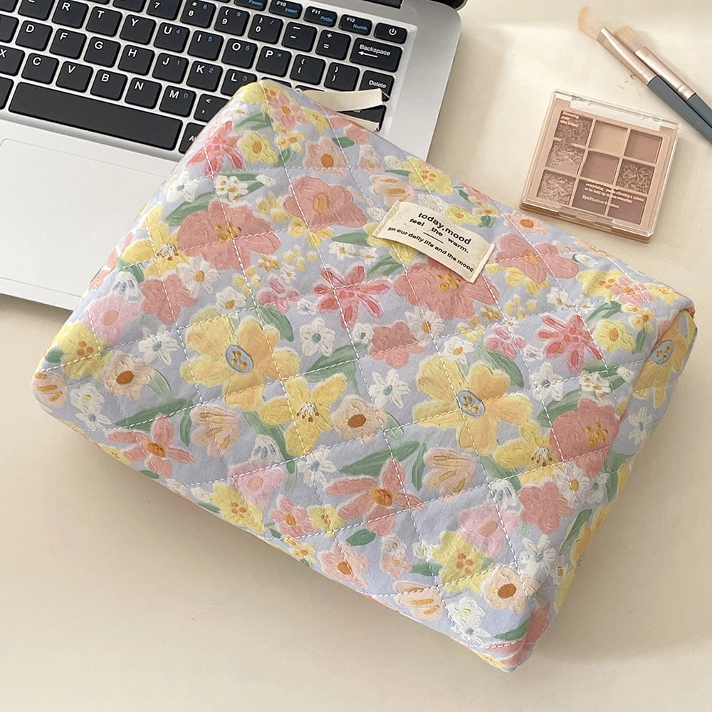 1Pc Vintage Flower Women Handbag Quilted Bag Portable Cosmetic Makeup Travel Oraginzer Zipper Bags Lipstick Storage Mini Pouch 250224
