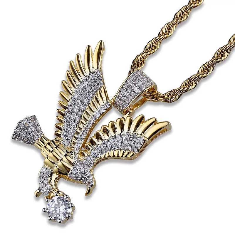 Sparkling Zircon Fly Pendant Necklace for Men Hip Hop Rock Party Jewelry X2502241