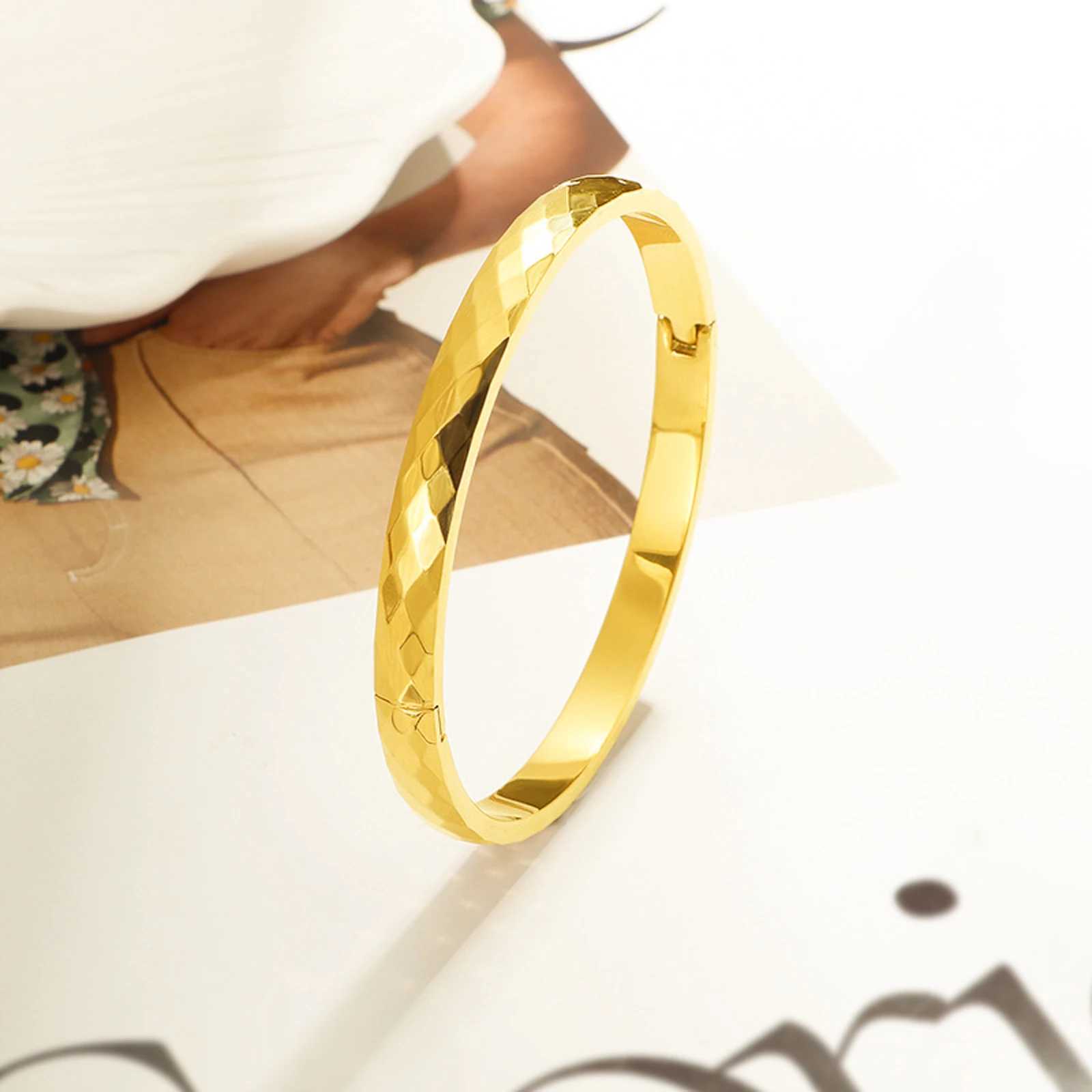 Simple fashion stainl steel diamond shiny bracelet female ins wind allergy rs wear resistant birtay giftXJ250225