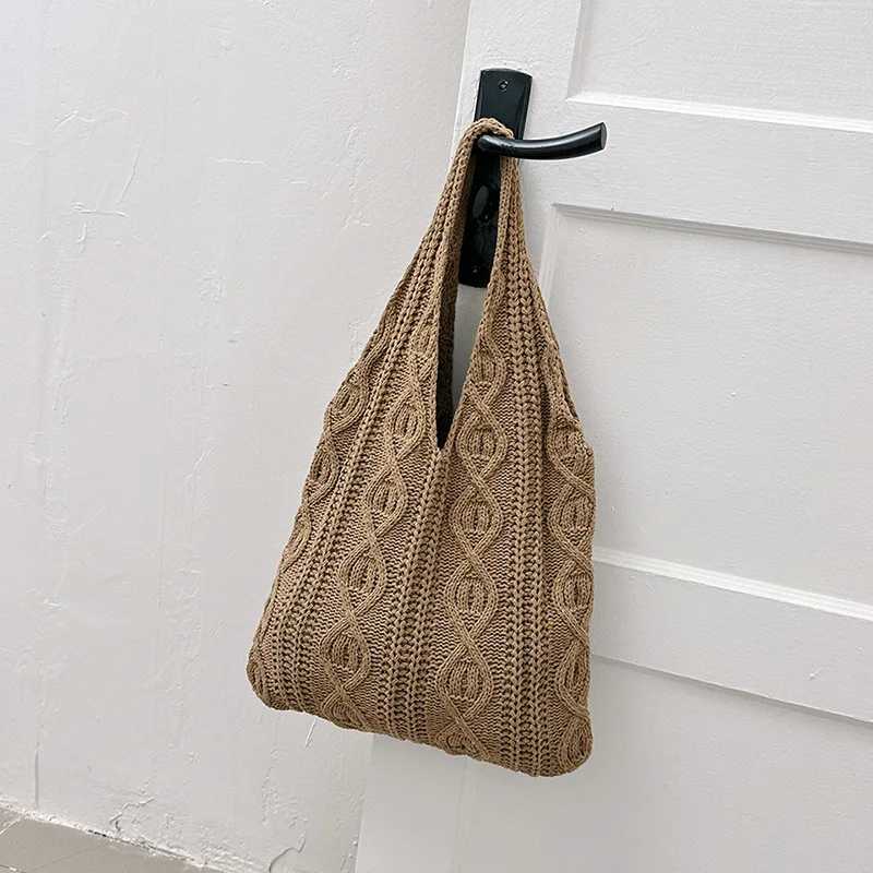 New Arrival Knitting Bag Solid Color Women's Fashion Tote Bag Twist Bag Girl Retro Crossbody Bag Commuter Bag Holiday Gift