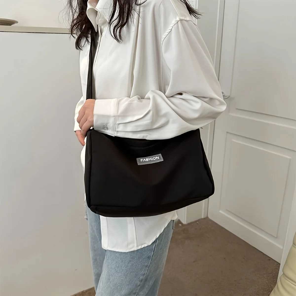 Simple and fashionable Oxford clothing shoulder bag trend large capacity handbag cross body bag one coat Z250225