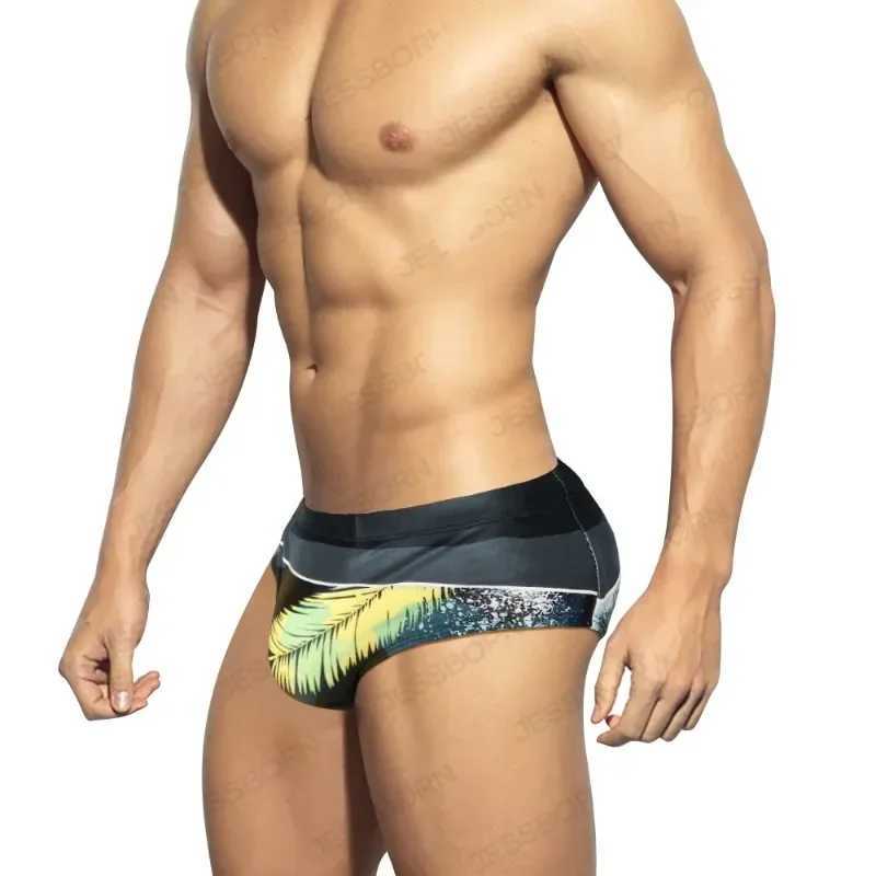 Summer Men Swimsuit Trend Leaf Print Swimming Trunks Mens Breathable Bathing Swimwear Men Push-Up Pad Surf Beach ShortsXJ250224