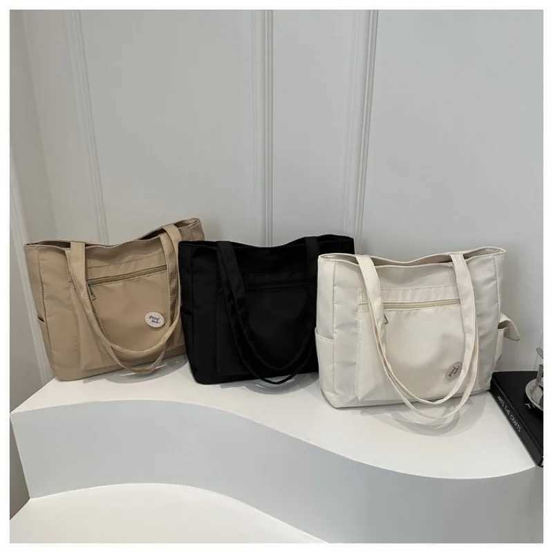 Large Capacity Canvas Bag Female Simple Korean Version of Leisure Commute To Work Students Class Shoulder Crossbody Bag Z250225