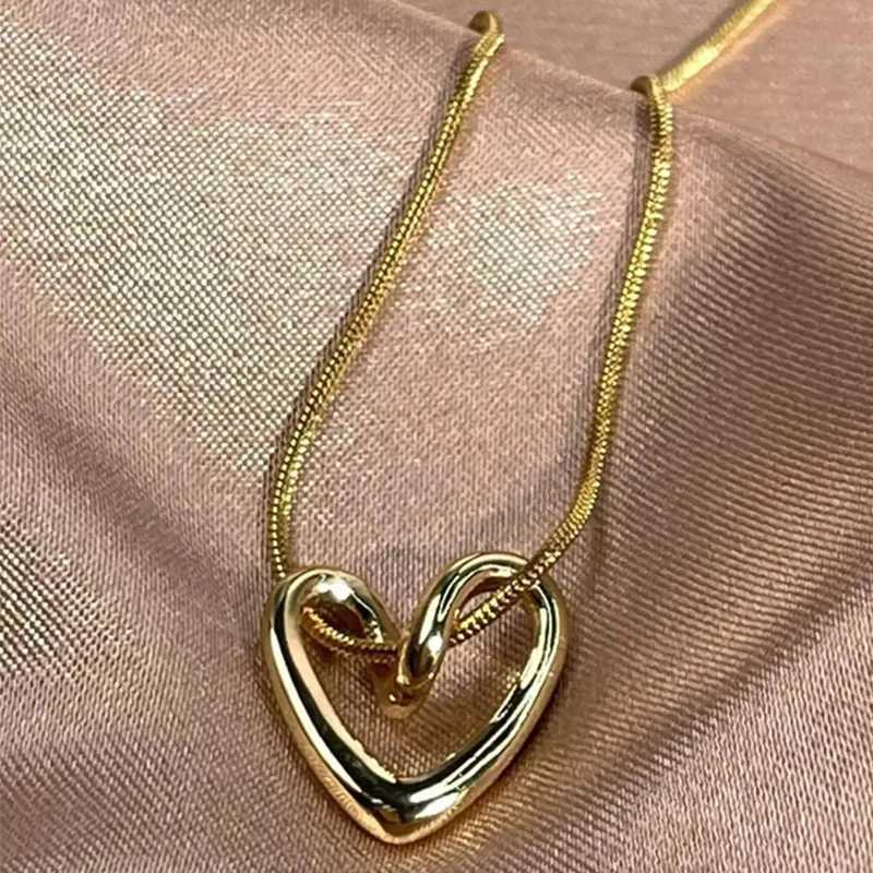 Obega Ins Outline Pendant Necklace For Wen Elegant Hollow Out Small Gold Color Chain Choker Daily Wear Girl Gift X250224