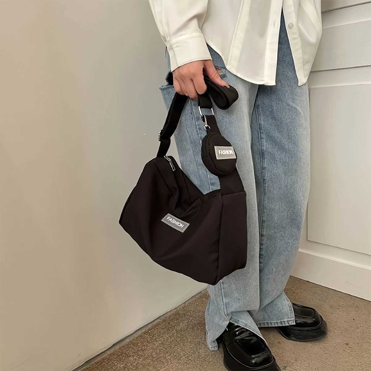 Simple and fashionable Oxford clothing shoulder bag trend large capacity handbag cross body bag one coat Z250225