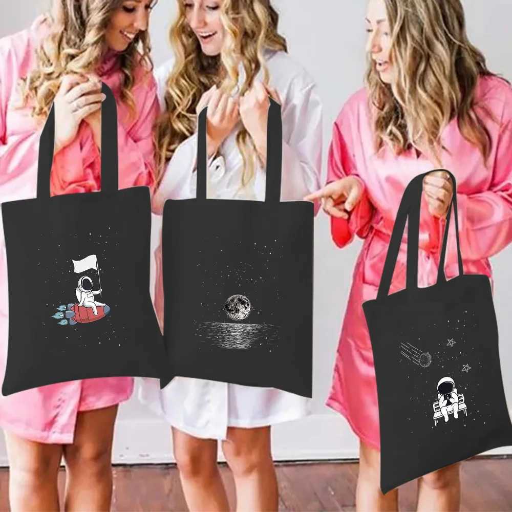 Kawaii Shopping Bag Black Tote Bag Women Shoulder Shopper Bag Casual HandBags Harajuku Canvas White Astronaut Print Sundries Bag Z250224