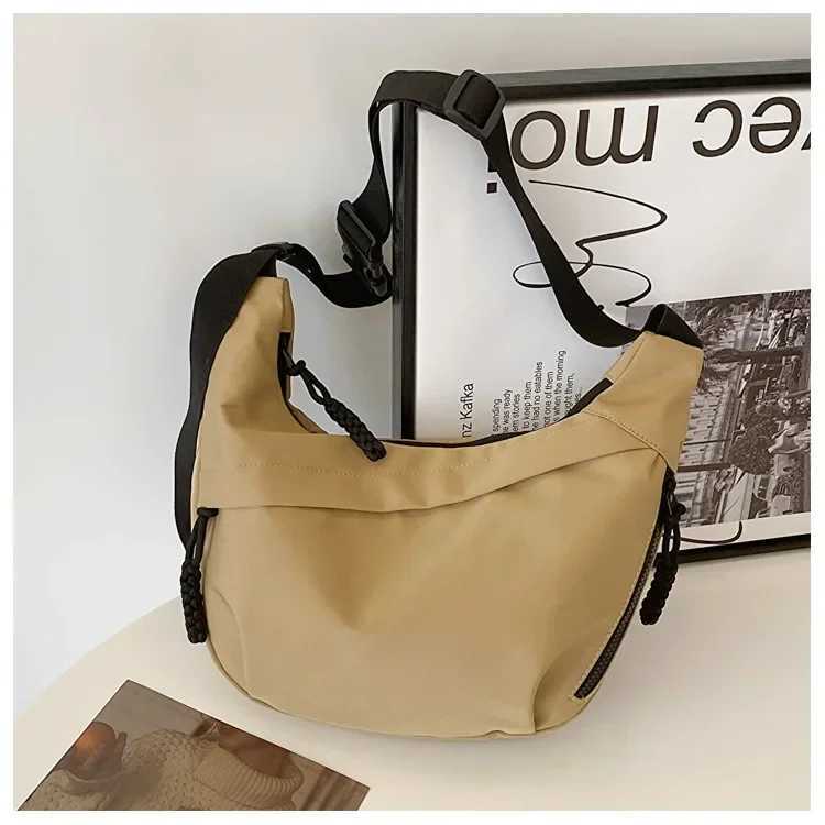 Leisure Oxford Clothing Womens Bag 2023 New Campus Sports Solid Color Commuter Single Shoulder Cross Body Womens Bag Z250225