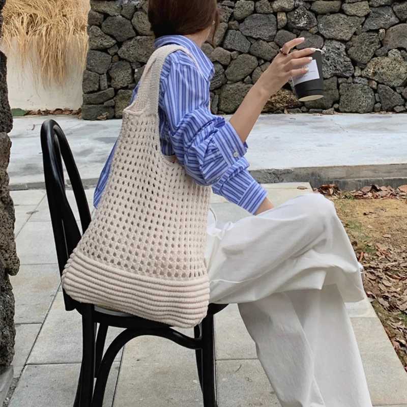 Large Capacity Crochet Shoulder Bag Knitted Hollow Shoulder Bag Underarm Bag Women's Shopping Totes Casual Beach Commuting Bag