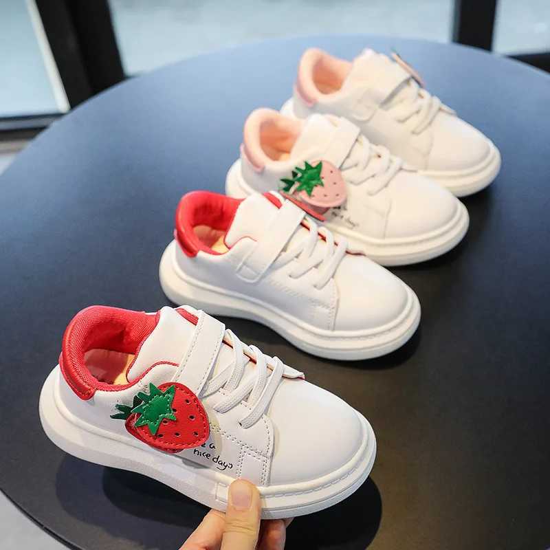 Cute Strawberry Pattern Casual Girls Sneakers 2023 Soft Bottom Breathable White Baby Sneaker School Children Shoes Flat W250225