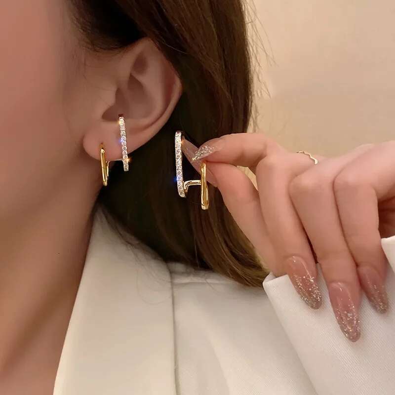 Design Irregular U-shaped Gold Color Earrings for Woman Korean Crystal Fashion Jewelry Unusual Accessories Girls