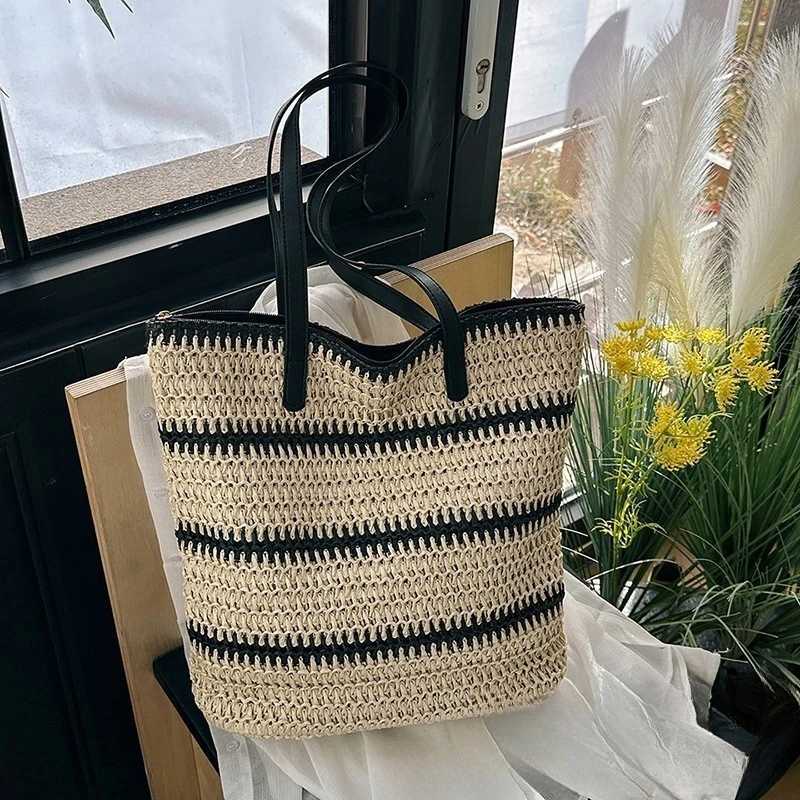 Vintage Straw Rattan Woven Bags Handmade Summer Beach Bags Ladies Large Capacity Shoulder Bag Bohemia Travel Handbags Totes sac