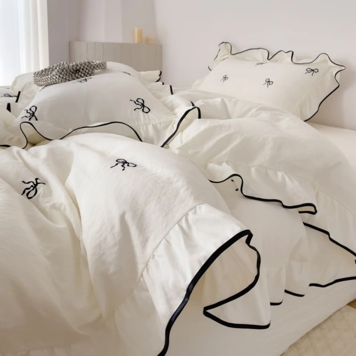 3pcs bow embroidery Bedding set ruffles Duvet Cover Set 1*Duvet Cover 2*Pillowcase Without Corefor bedroom guest room 250222