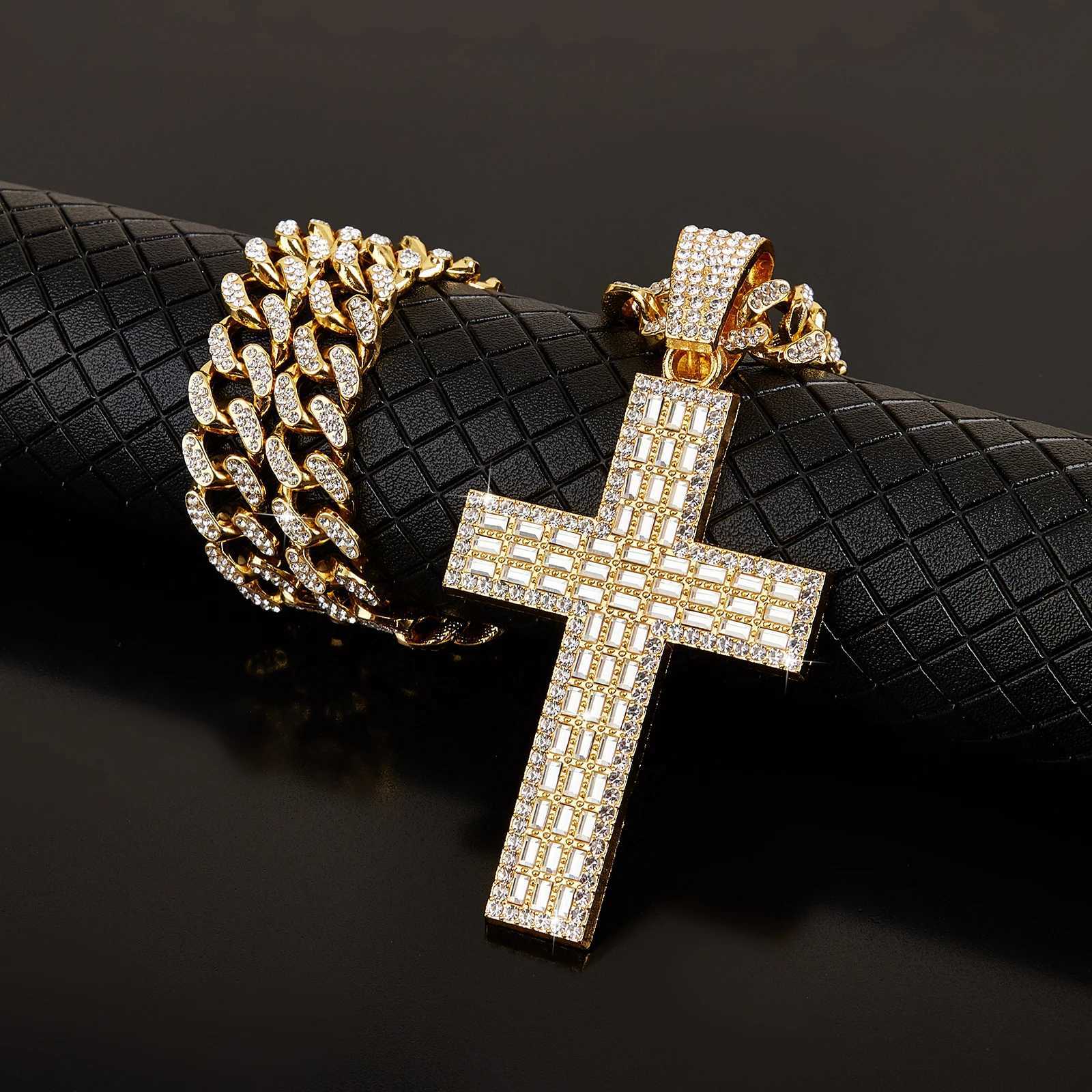 Classic hip-hop style rhinestone cross pendant necklace unisex street style necklace used for daily decoration X250224