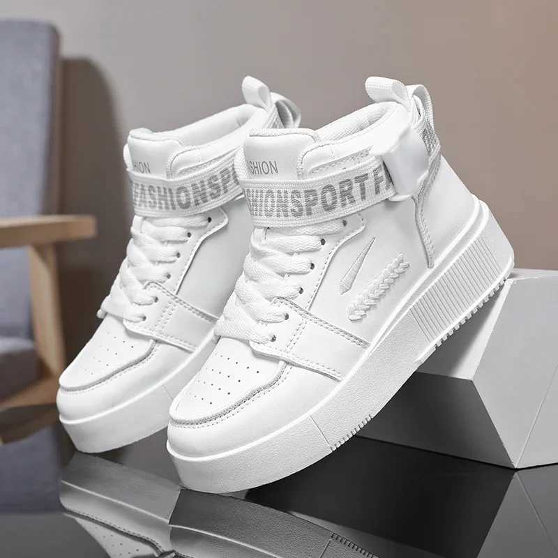Children High Top Sports Shoes Fashion Running Sneakers for Boys Thick Botton Non-slip Kids White Board Shoes Casual Trainers W250225