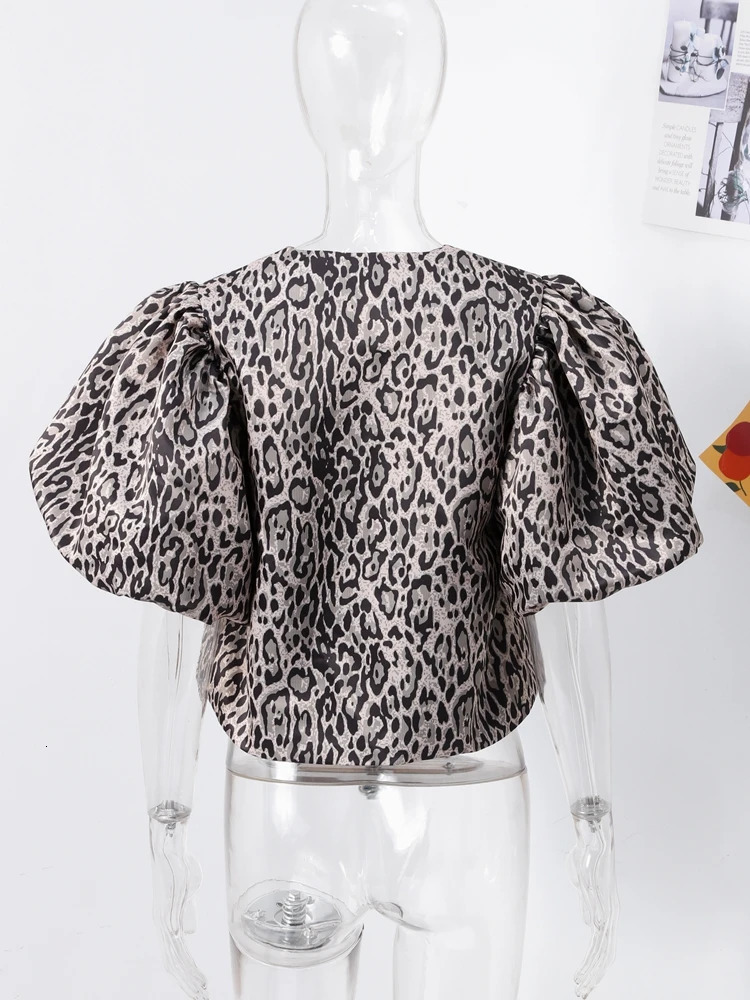 Fashion Leopard Short Puff Sleeve Shirts For Women 2025 Spring Casual Round Collar Blouse Female Elegant Chic Lady Cropped Tops 250225