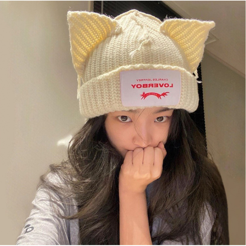 European and American niche design personalized cat and pig ears couple knitted wool hat cute and warm autumn and winter men's and women's h