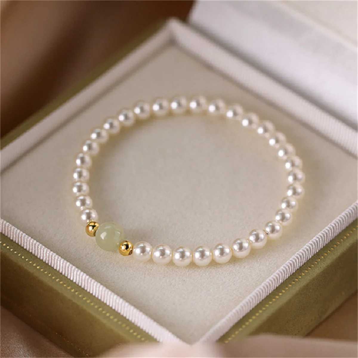 Imitation Hetian Jade Little Green Beads Lucky Bracelet For Women Exquisite Imitation Pearl Chinese Bamboo Flower Bangle JewelryXJ250225