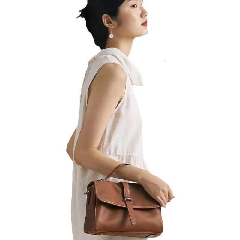 For Women Ladies Designer Handbag Solid Women's Large Capacity Commuting Shoulder Messenger Niche Bag
