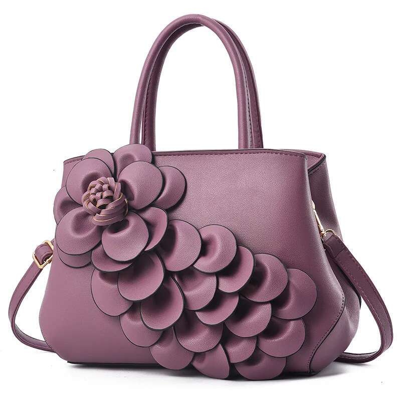 2024 New Banquet Handbag Personalized wer Women's Designer Female Shoulder Casual Tote Crossbody Bag