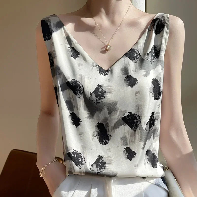 Summer Womens V-neck Silk Top Satin Top With Beautiful Print Luxry Summer Vest Top Cropped Top Tops For Women Sexy Blouse 250224