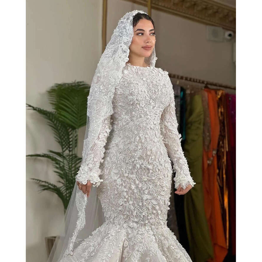 Stunning Mermaid Muslim Wedding Dresses Plus Size Lace Appliqued Bridal Gowns Long Sleeves Jewel Neck Sweep Train Middle East Vestido De Novia