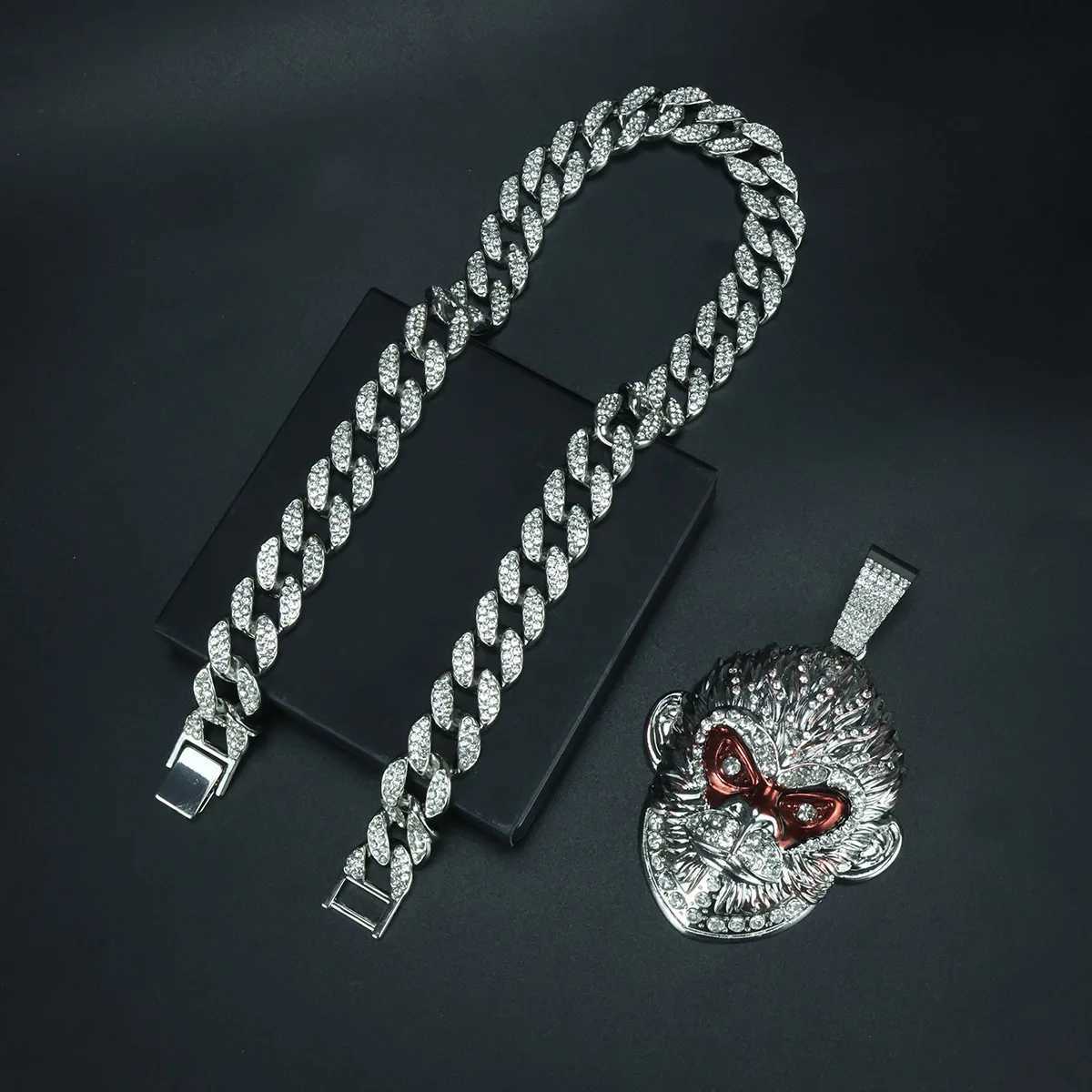 J Hip Hop Black Myth Wukong BLing Big Pendant Necklace Delicate Monkey King Figure Necklaces Man Boyfriend Cool Gift Jewelry X250224