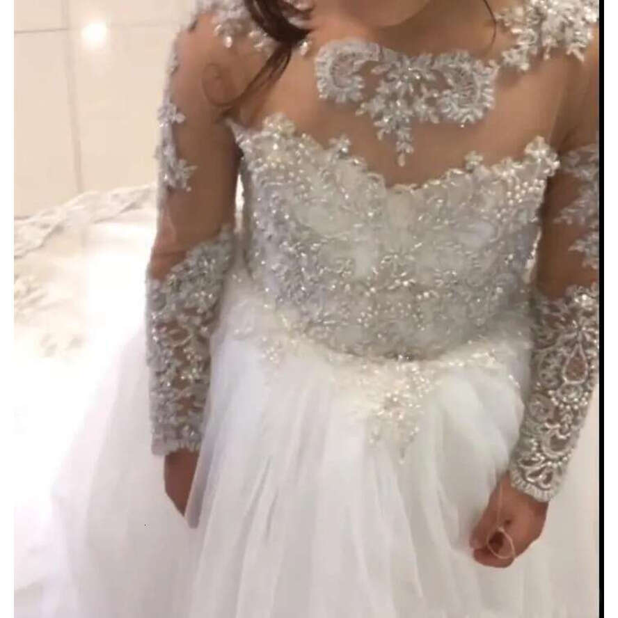 Cute White Wer Girls Dresses For Weddings Jewel Neck Lace Appliques Crystal Beads Long Sleeves Tulle Kids Birthday Girl Pageant Gowns