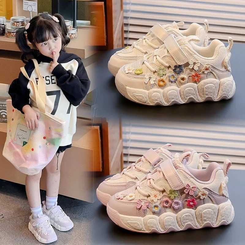 Childrens sports shoes 2024 autumn new comfortable girls running shoes fashionable breathable student casual sports shoes X250224