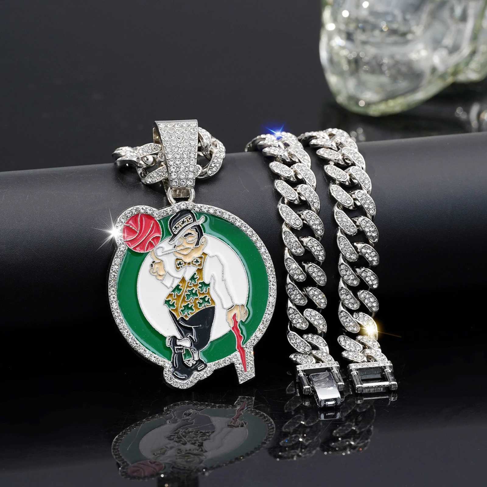 Diamond round pendant cartoon character pinball design 50cm Cuban chain hip-hop jewelry suitable for mens sportswear X250224