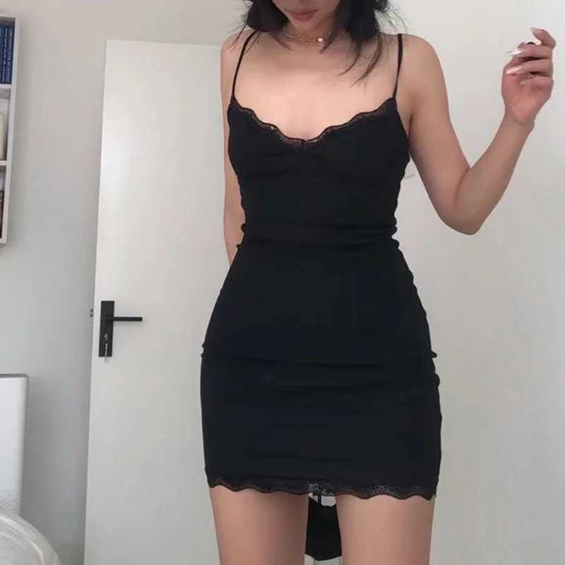 Sexy Lace Splicing Sveless Mini Dress Women Skinny Sling Red Sundress Short Club Summer Black Bodycon Dresses Party GirlsXJ250224