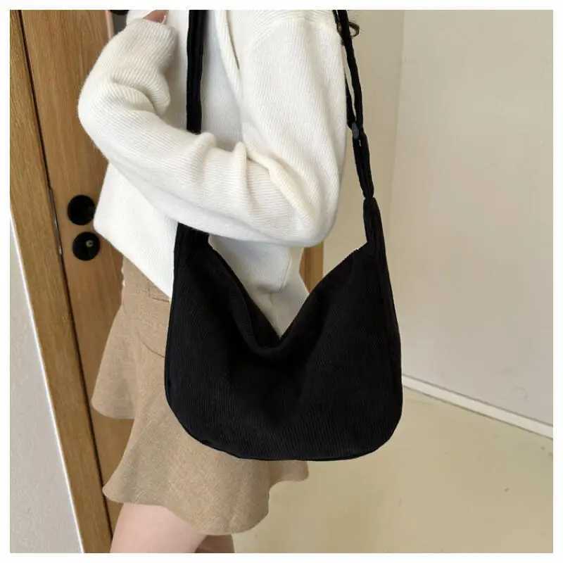 Large Capacity Shoulder Bag Womens Fashion Commuter Messenger Tote Bag Corduroy Simple Dumpling Bag Black Purses and Handbags Z250225