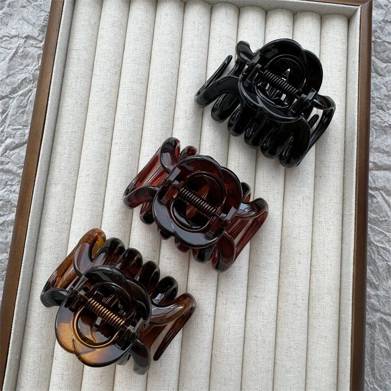 Large Hollow Out Hair Claw Clips Crab Clamp Girls tail Big PC Plastic Barrettes Hairpin Accessories Fashion 250218