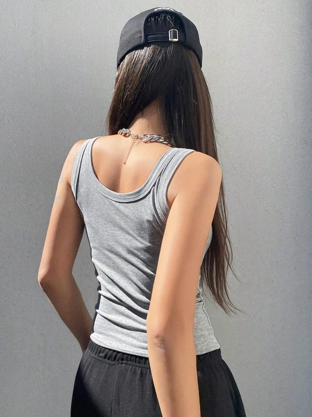 Camisole Tank Soft Top For Women Summer Outfits Tight And Sexy Tank Top Knitted Bottom Shirt And Sleeveless Top For Outerwear 250224