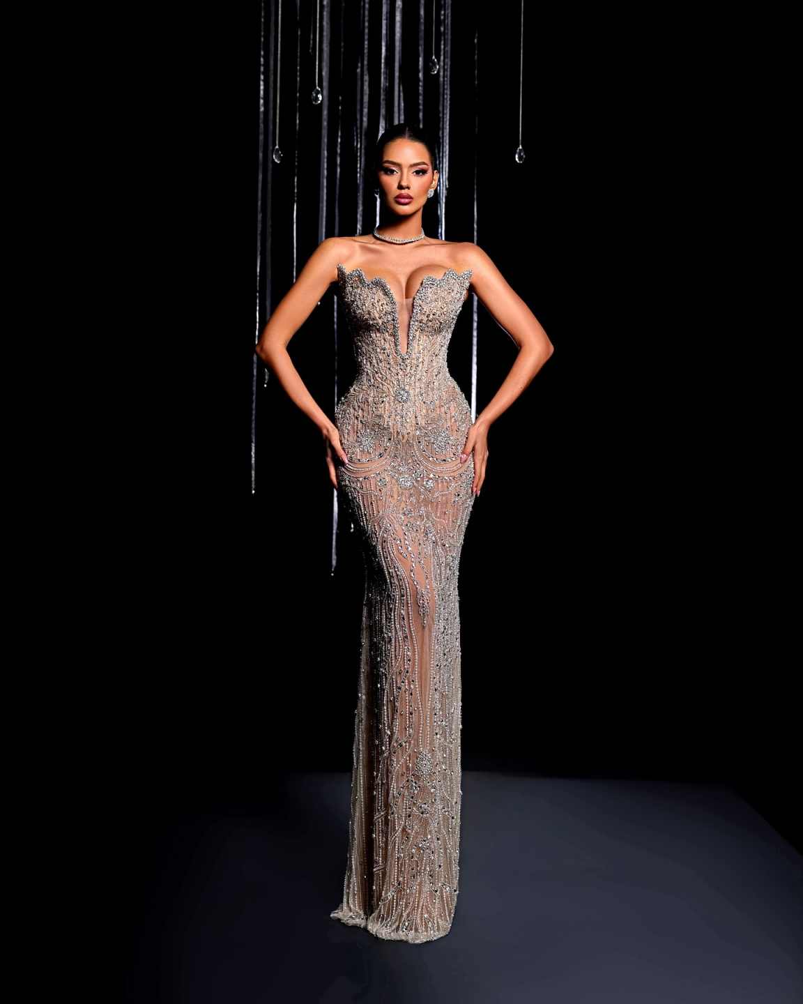 Illusion Stunning Evening Dress With Detachable Tail Vogue Beaded Sequins Customized Prom Charming Women Special Occasions Wear Plus Size Vestido de n