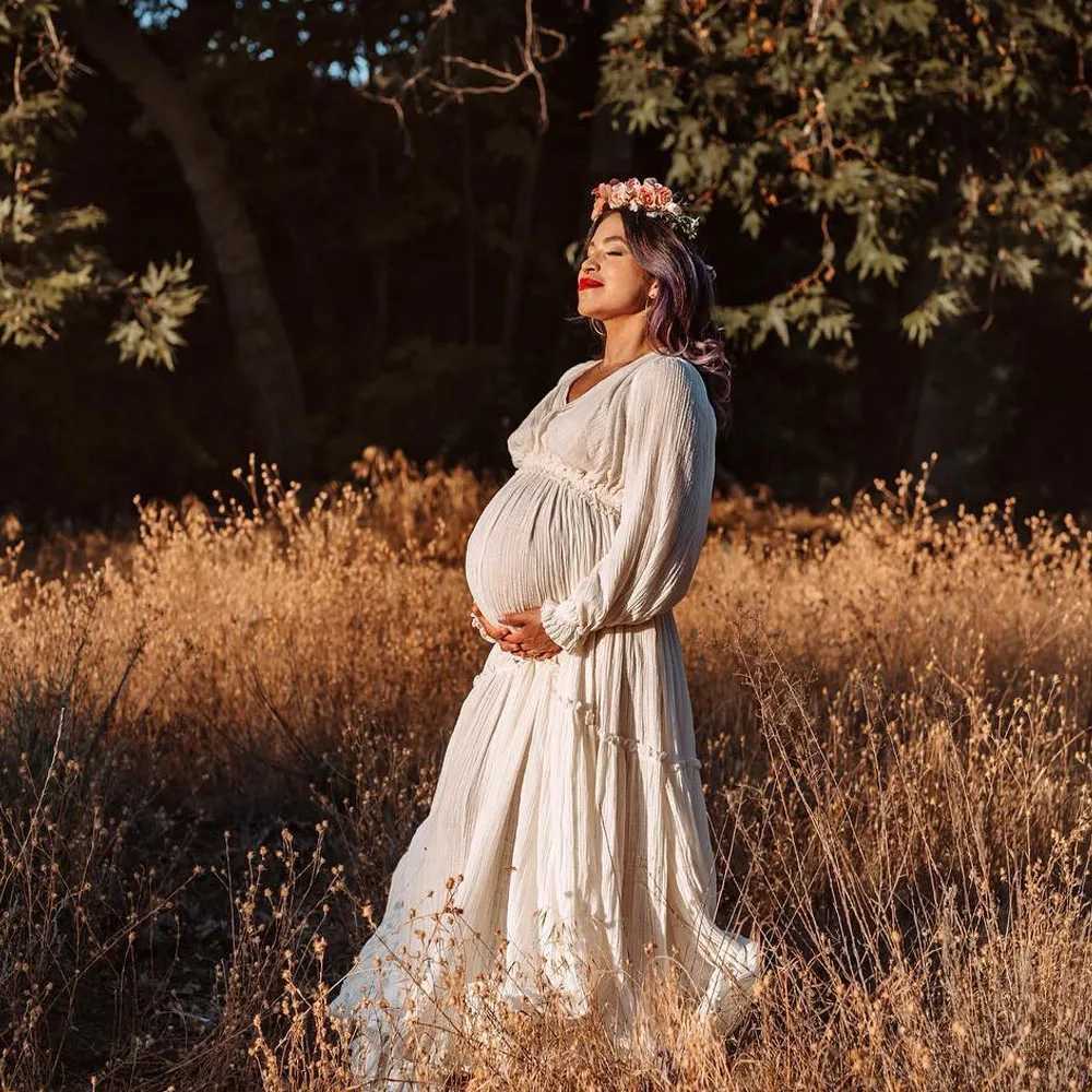 Womens comfortable linen cotton long sleeved V-neck maternity dress photo shoot dress X250224